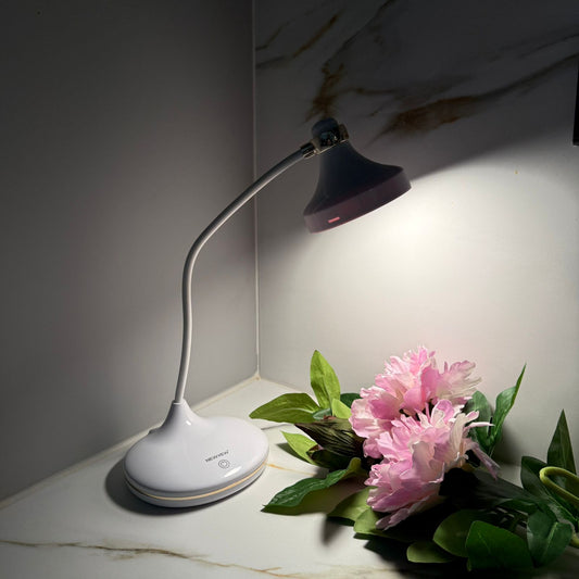 Desk Lamp – Flexible Gooseneck With 3 Color Light Modes