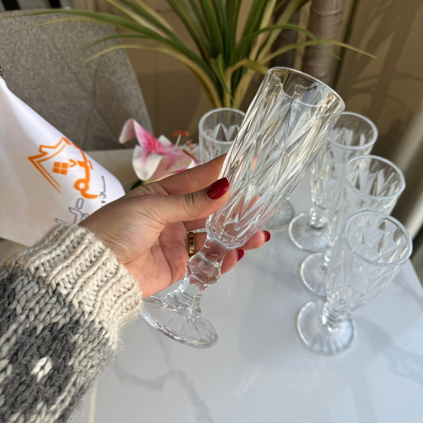 سێت پەرداخی شووشەی ناوازاو شیک