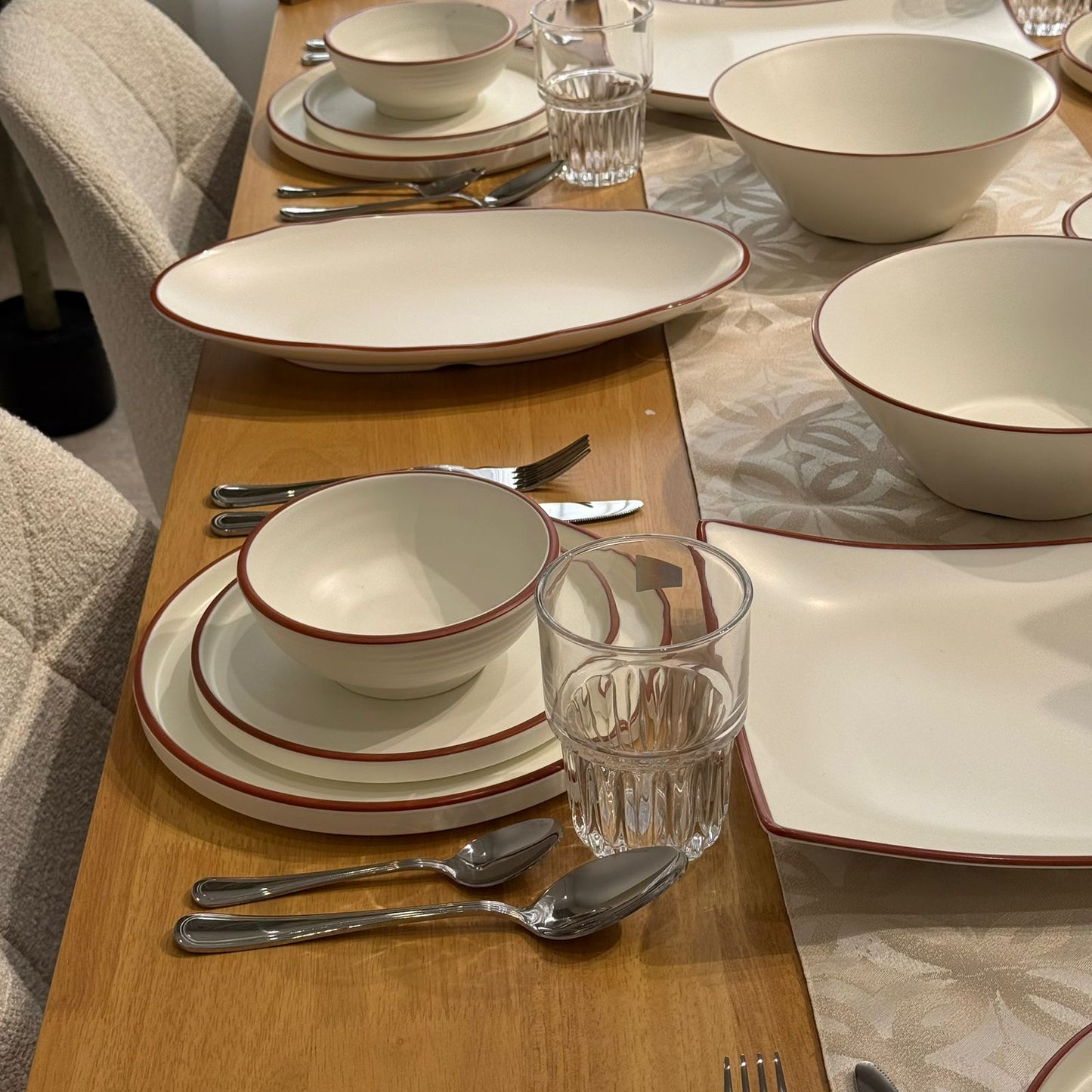 Modern Luxury Melamine Dinnerware Set - 24 Pieces