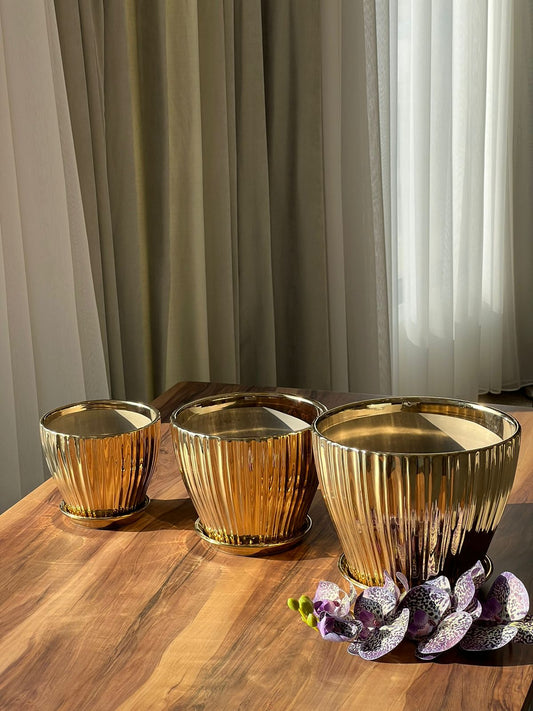 Vintage Gold Indoor/Outdoor Ceramic Planter