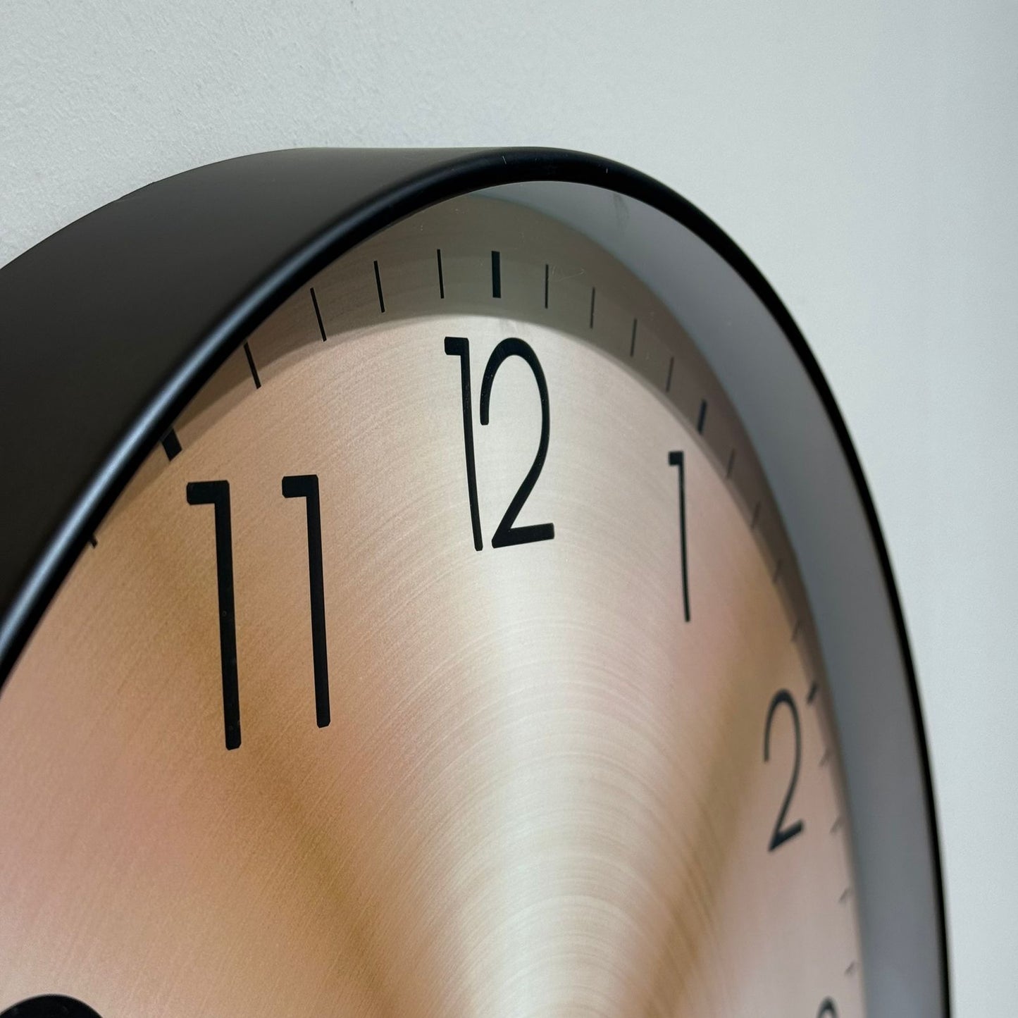 Elegant Modern Wall Clock