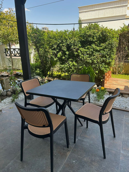 Hely Table & Mary Chair Outdoor Furniture Set