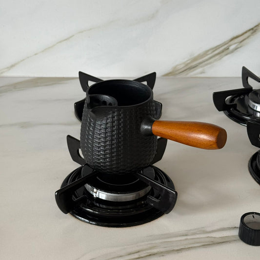 وعاء لتسخين الحليب والقهوة والشاي من الخزف الحجري