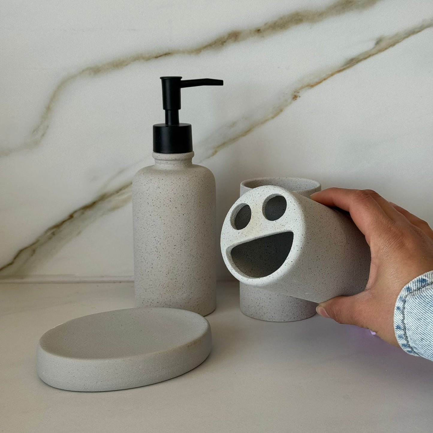 Luxury Stoneware Bathroom Accessories Set – 4PCS