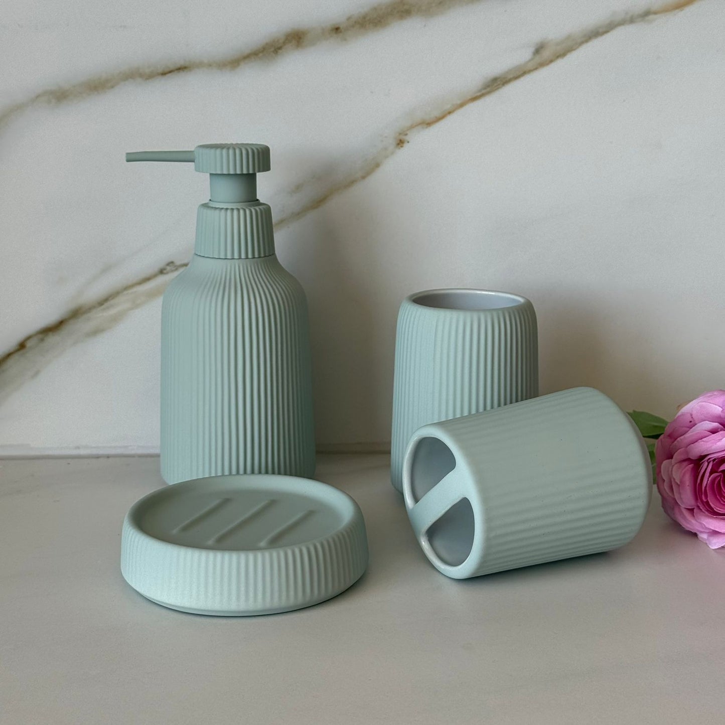Luxury Ceramic Bathroom Accessories Set