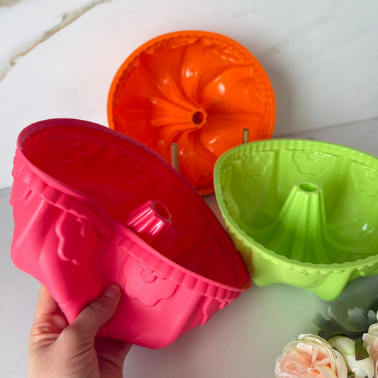 Silicone Baking Mold – Round Fluted Cake & Dessert Mold