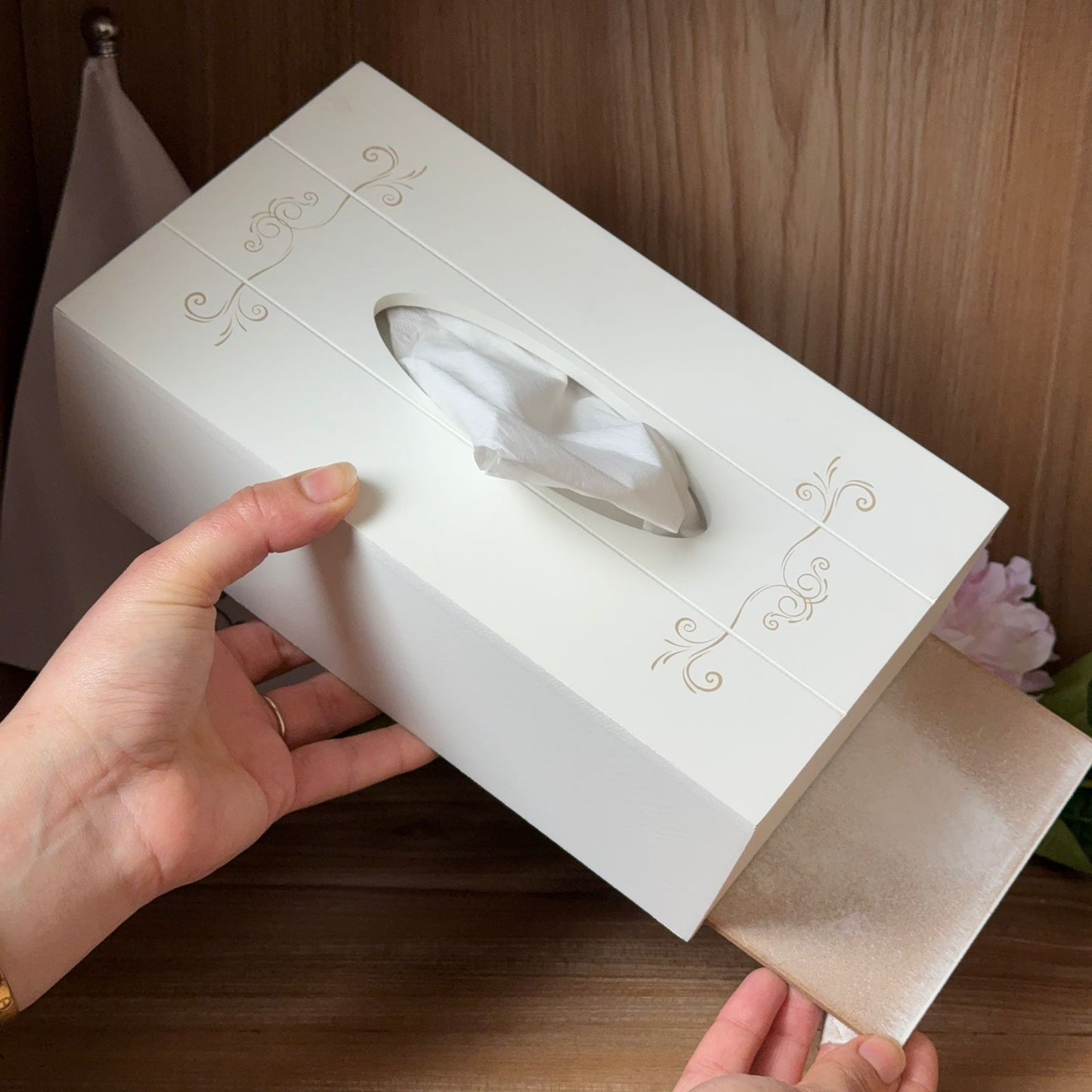 Elegant Wooden Tissue Box Cover