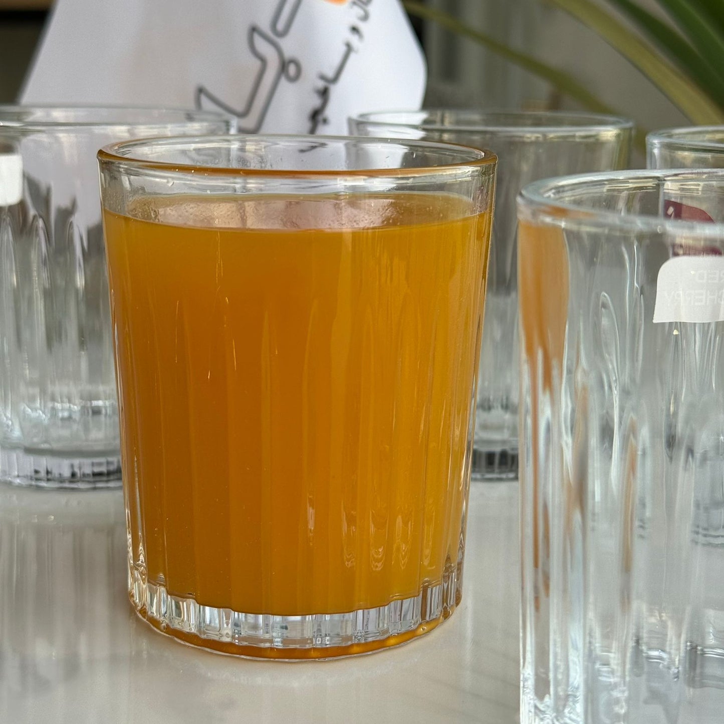 سێت پەرداخی شووشەی مۆدێرن