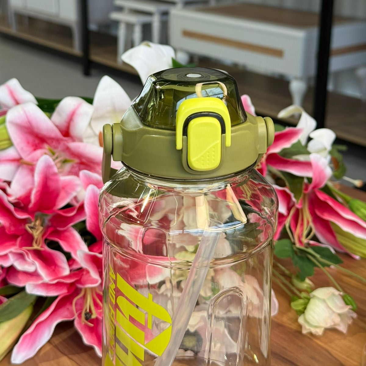 Sport Drinking Bottle With Straw