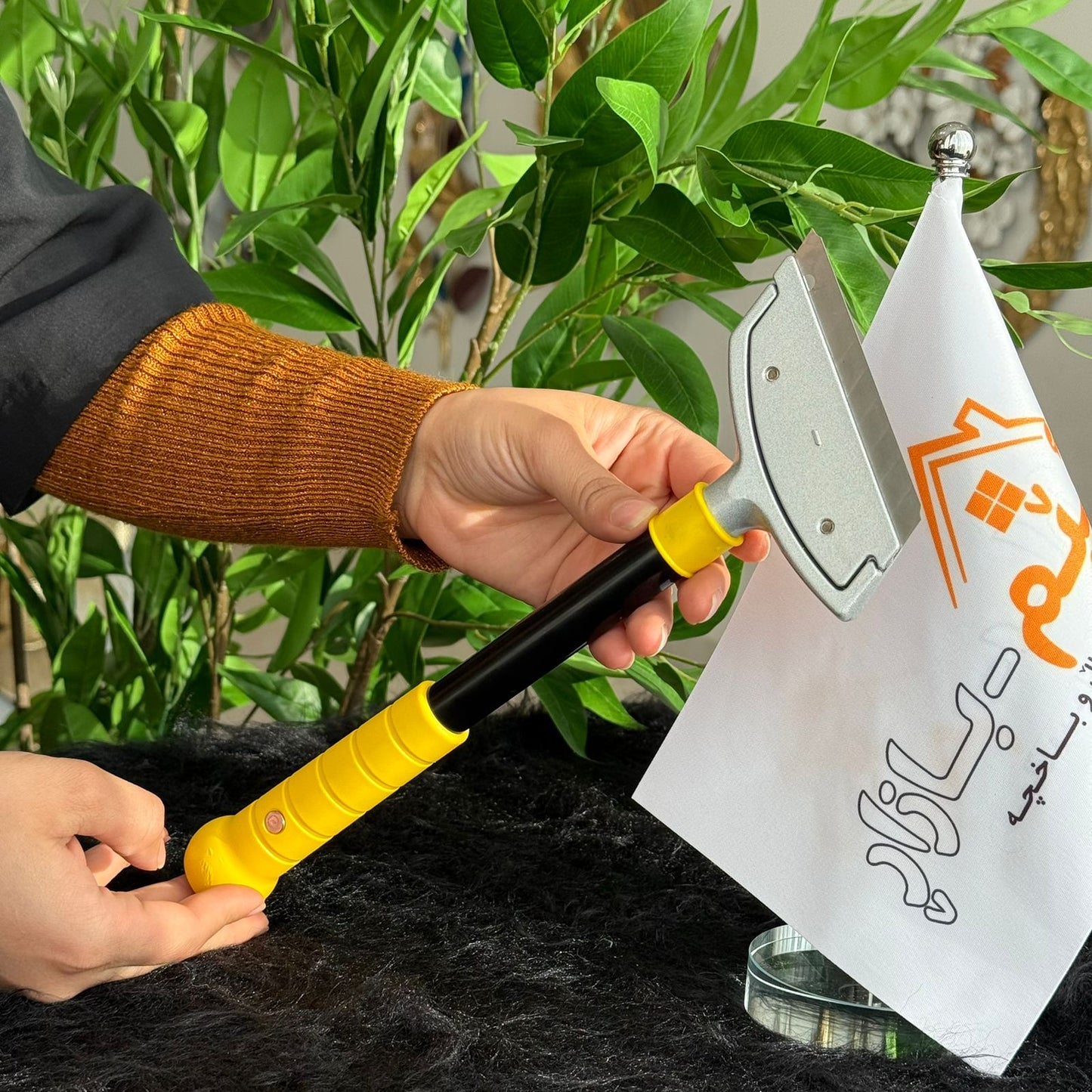 أداة مكشطة وفرم بمقبض طويل متعددة الاستخدامات