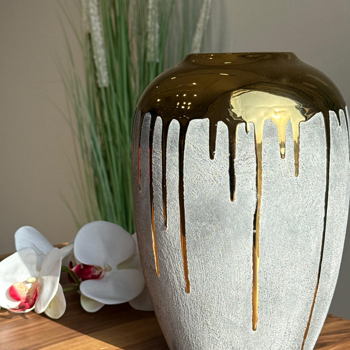 مزهرية سيراميك عصرية