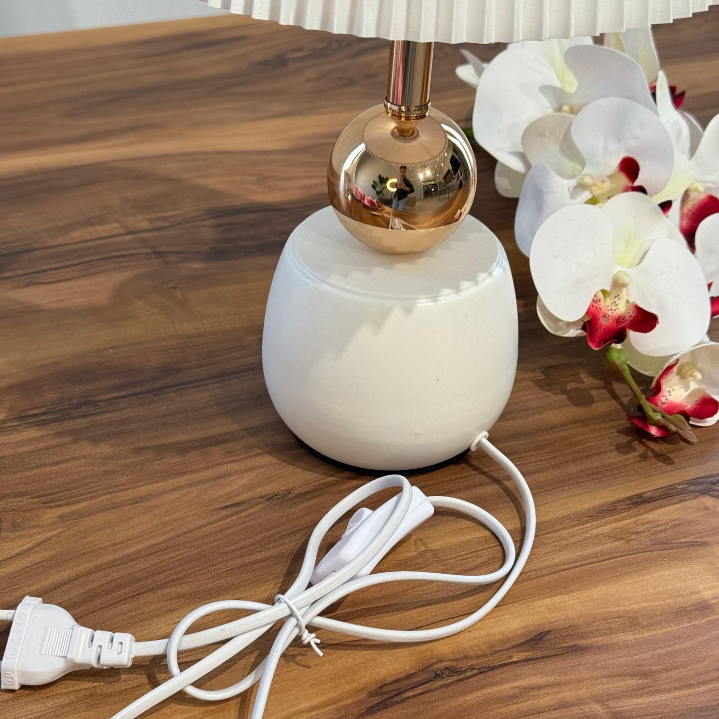 چرای سەر مێزی مۆدێرن