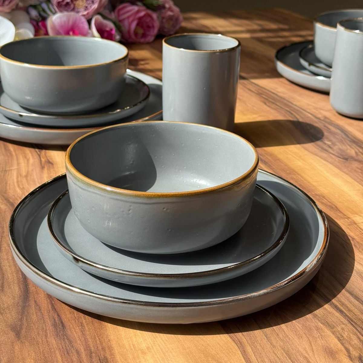 Granite Edge -16-PCS Grey Dinnerware Set