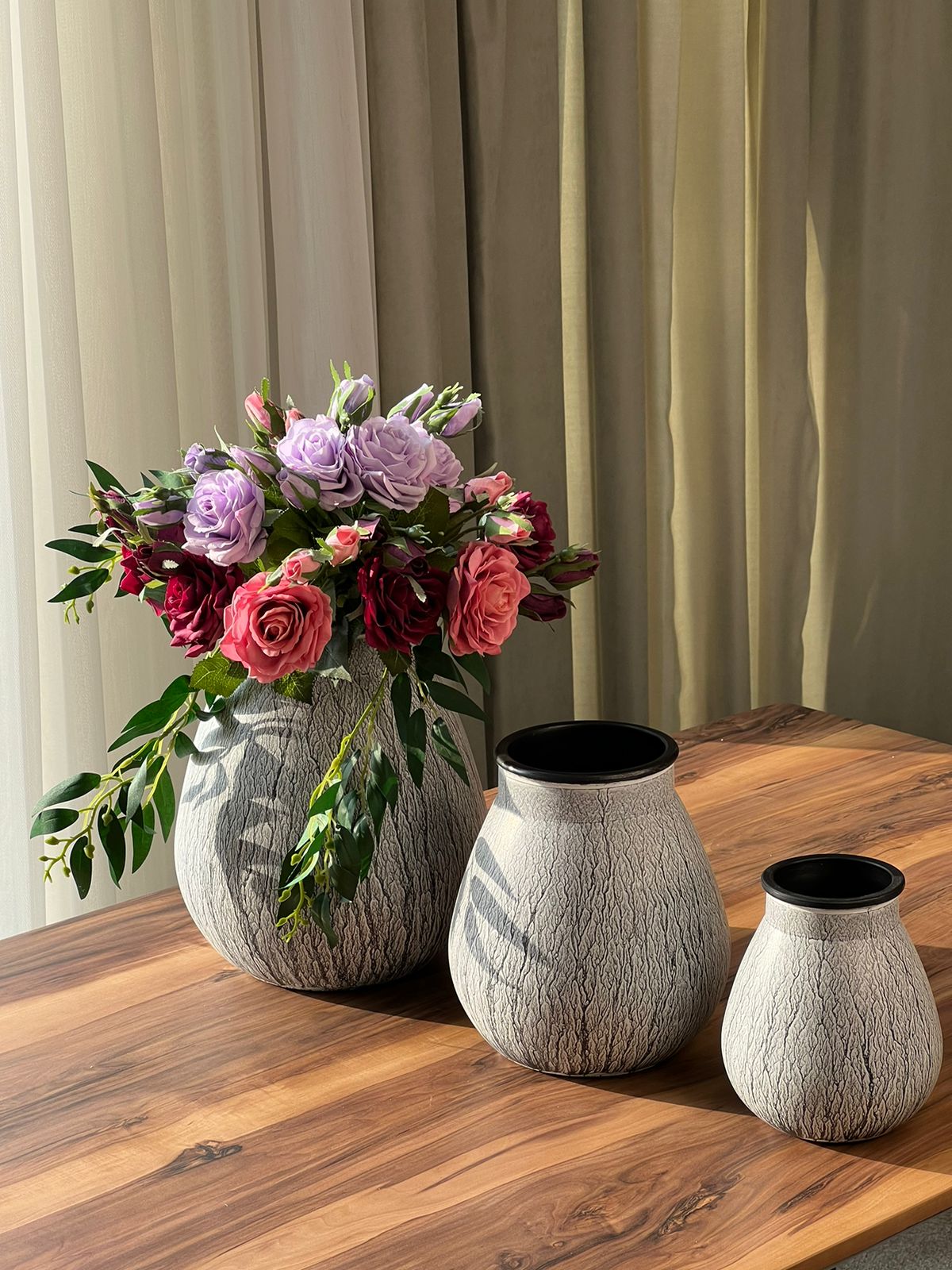 المزهريات العتيقة المزخرفة المرسومة باليد