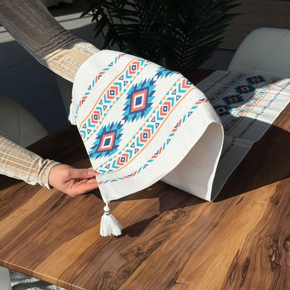 ٣٥ × ١٨٠سم ڕایەخی سەر مێزی دیکۆراتی شاهانە