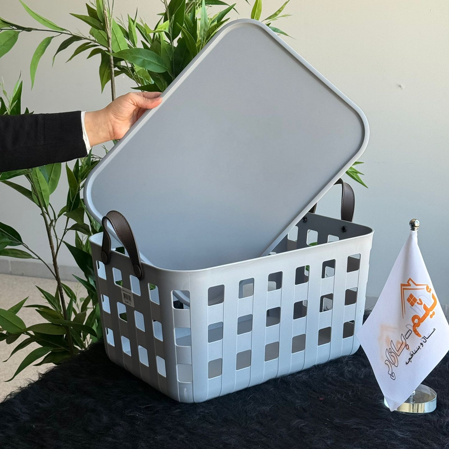 Stackable & Ventilated Design Plastic Storage Baskets With Handles