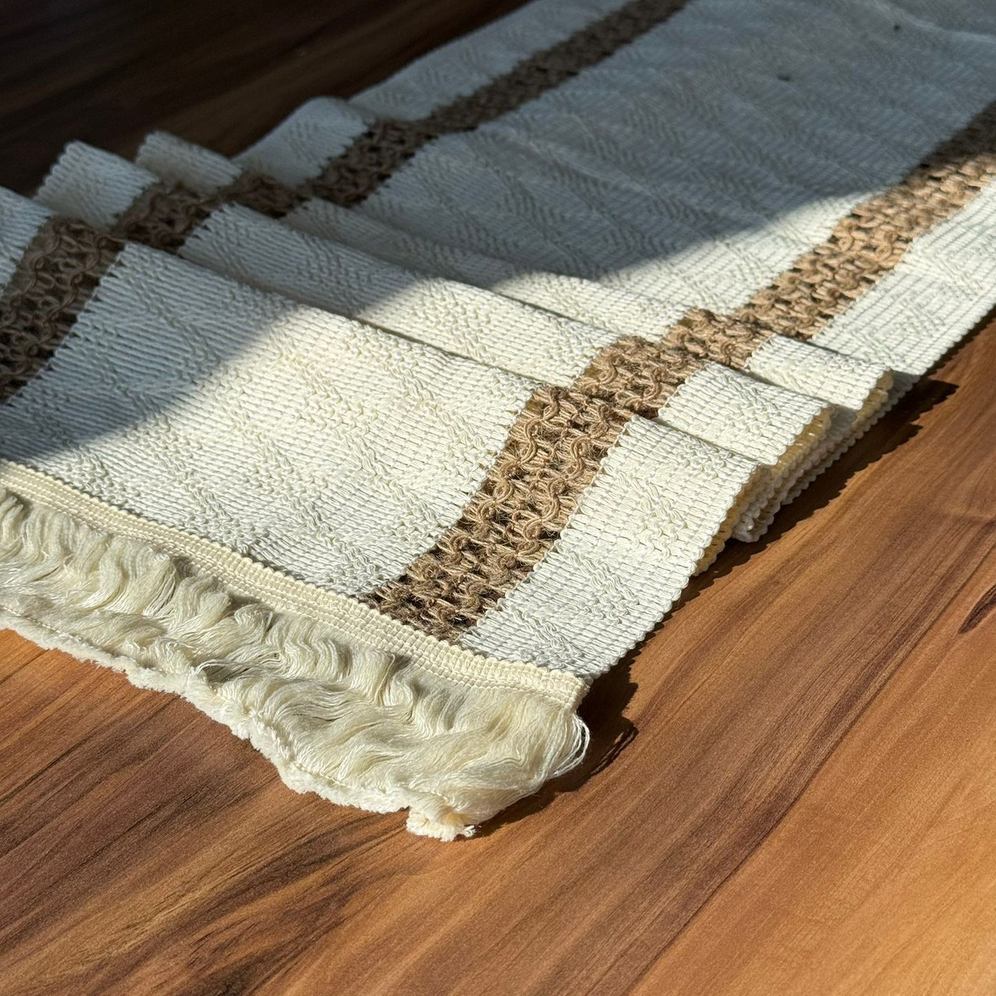 ٣٠ × ١٨٠سم ڕایەخی سەر مێزی دیکۆراتی شاهانە