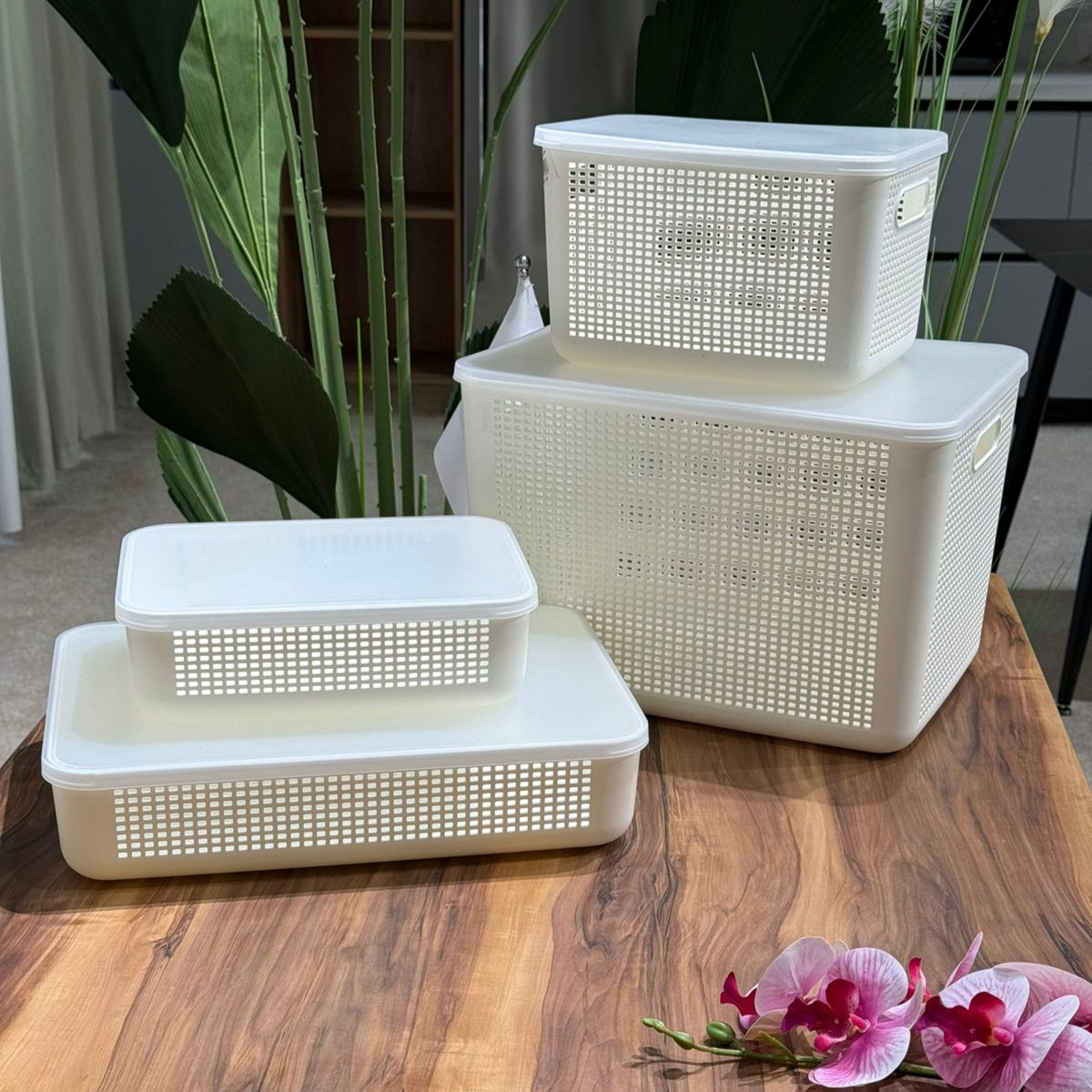 Modern Multi-Purpose Storage Basket With Cover