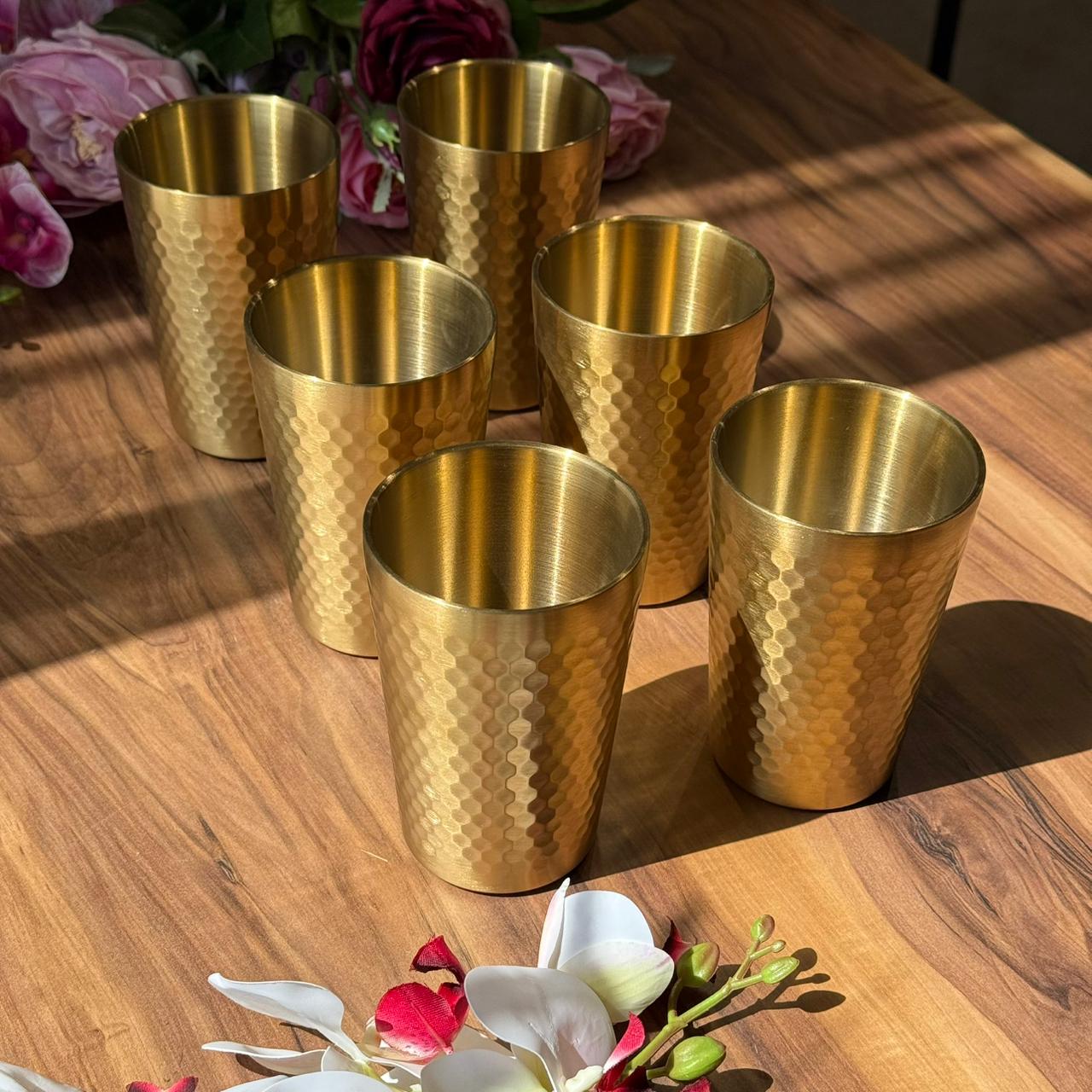 پەرداخی خواردنەوەی پۆڵا ستانلێسی زێرین 