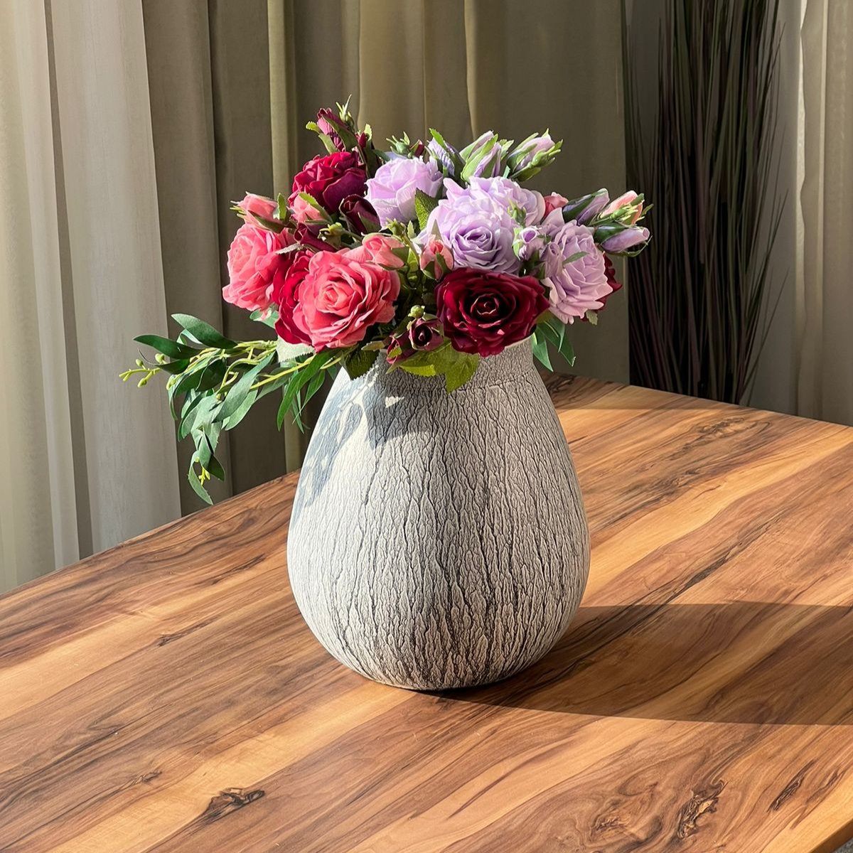 المزهريات العتيقة المزخرفة المرسومة باليد