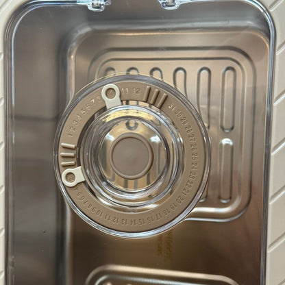 دەفری خواردن هەڵگرتن بە قاپی قفڵ‌دار