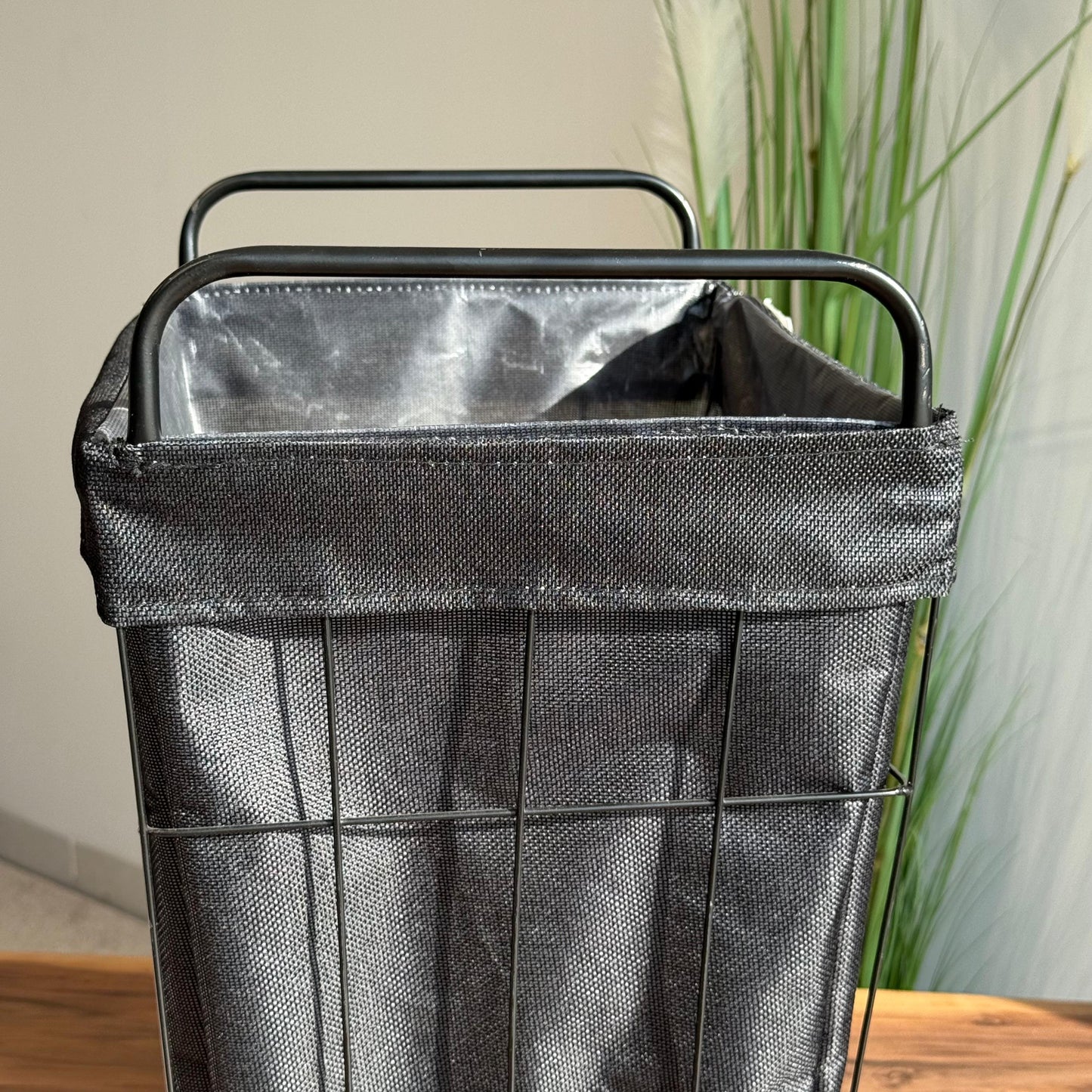 سلة تخزين معدنية متعددة الاستخدامات مع بطانة داخلية من القماش