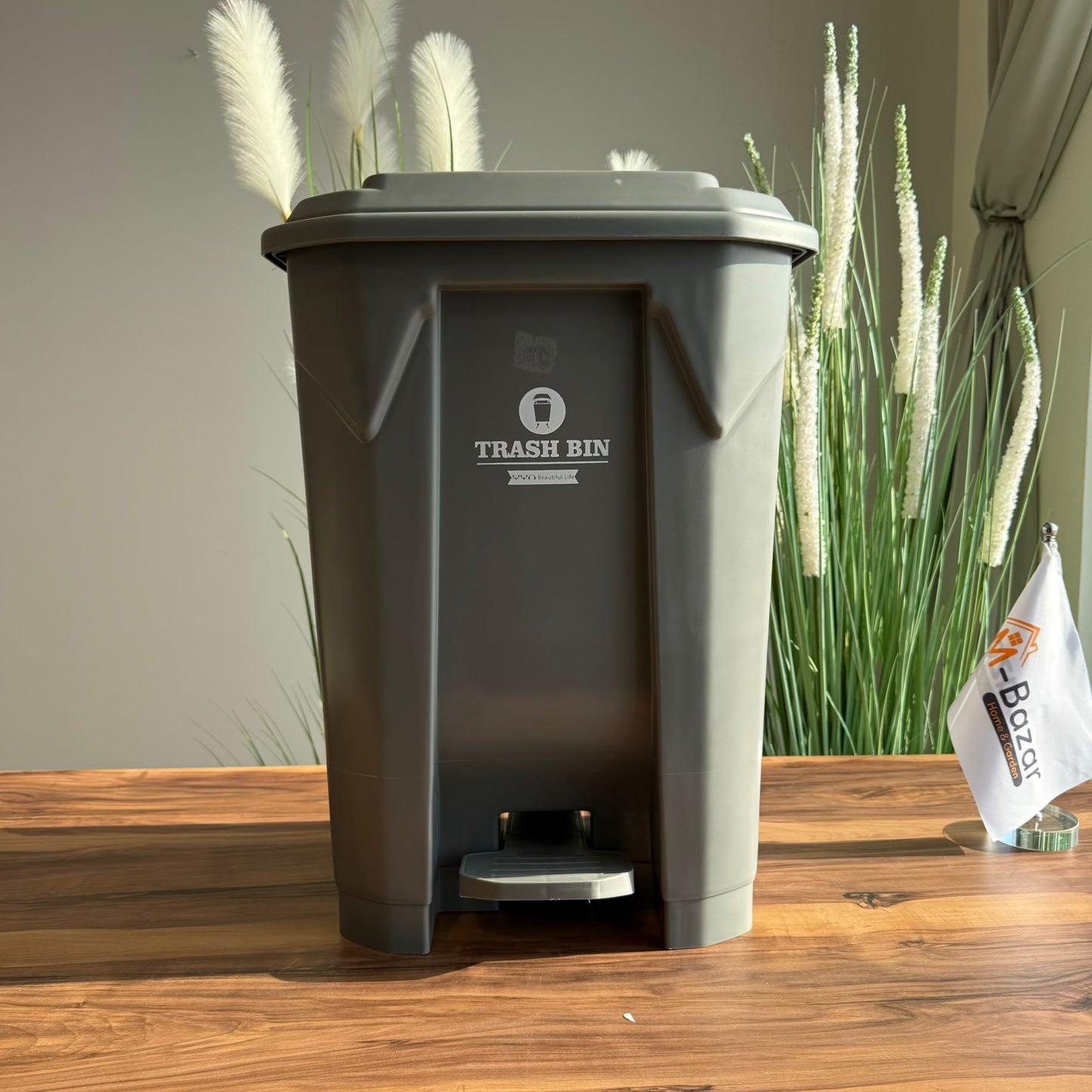 سلة مهملات كلاسيكية بدواسة - مجموعة متعددة الأحجام