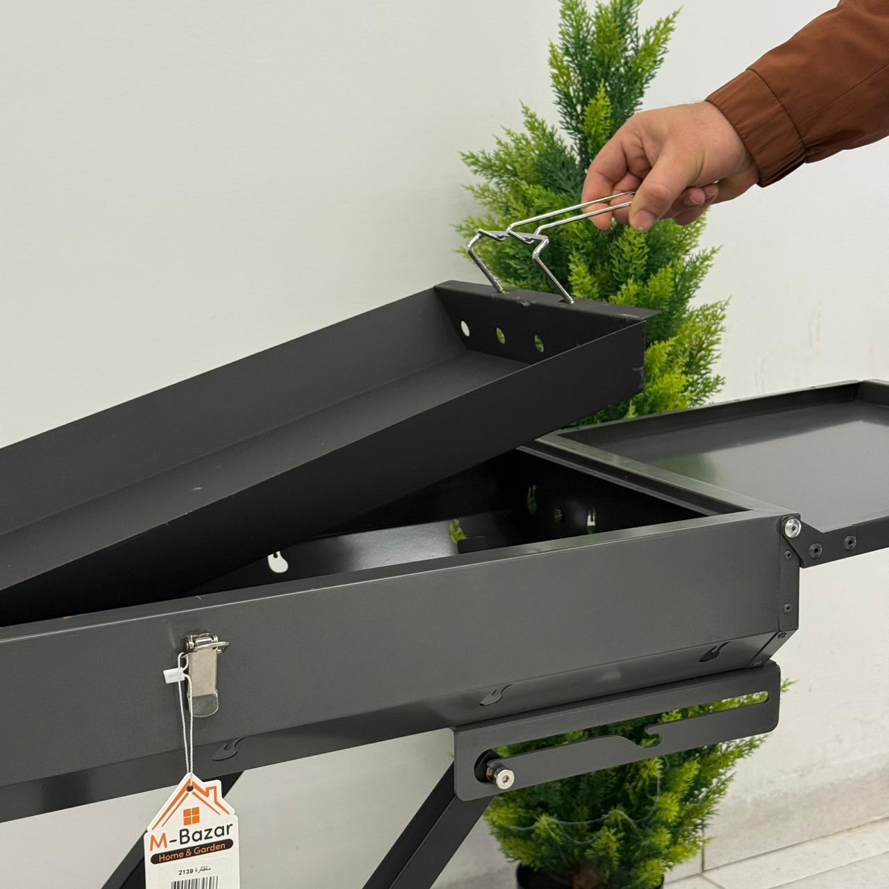 مەقەڵەی بەهێز بە تایە و رەفەی لاکانی