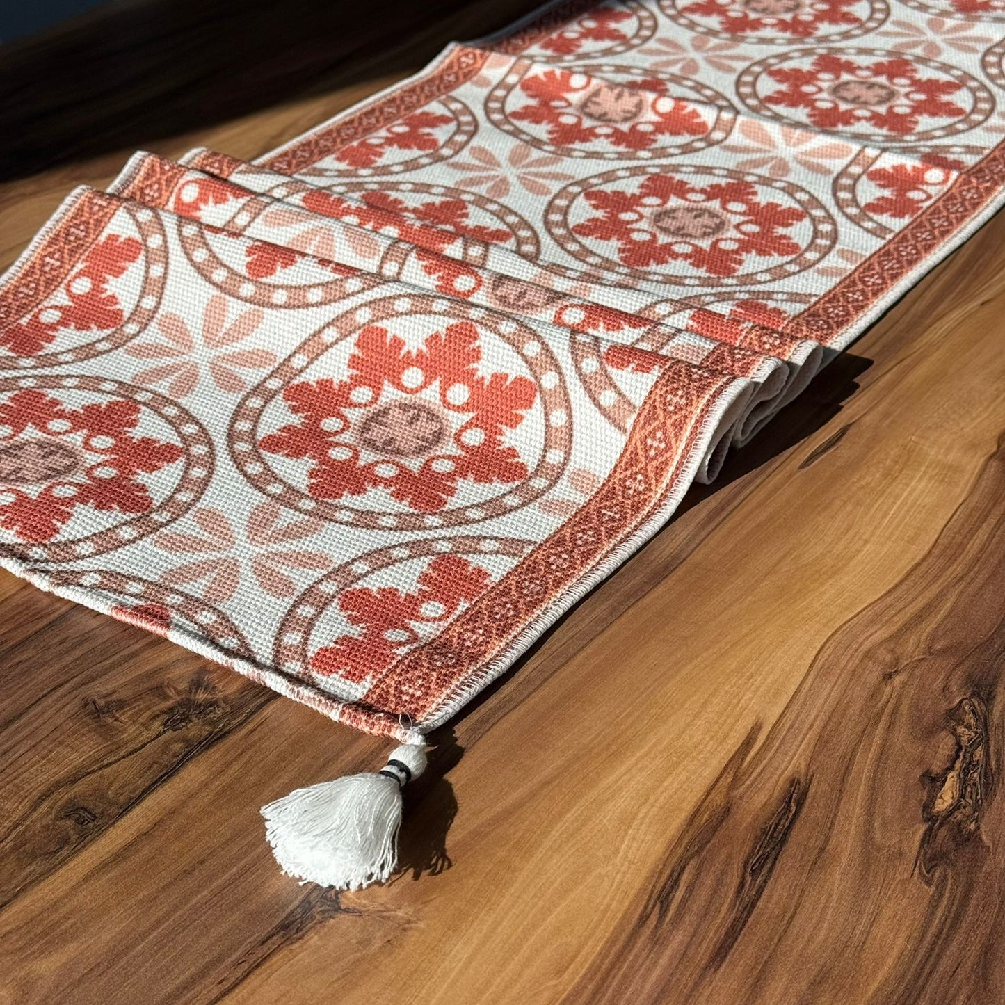 ٣٥ × ١٨٠سم ڕایەخی سەر مێزی دیکۆراتی شاهانە