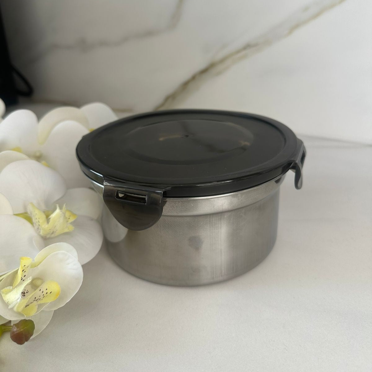 Set Of 3-Sized Stackable Steel Food Storage Containers With Lids