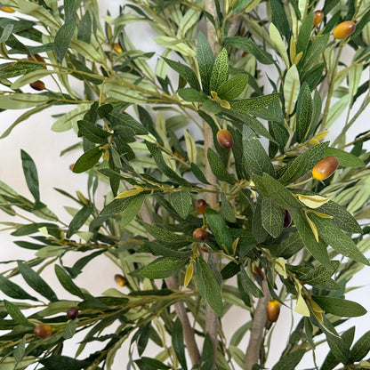 Lush Olive Green – Artificial Tree