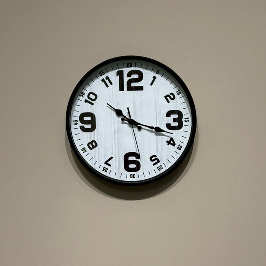 Black & White Modern Round Wall Clock