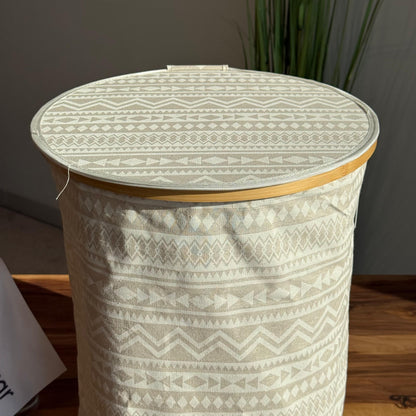 سلة تخزين قماشية بلمسات من الخيزران
