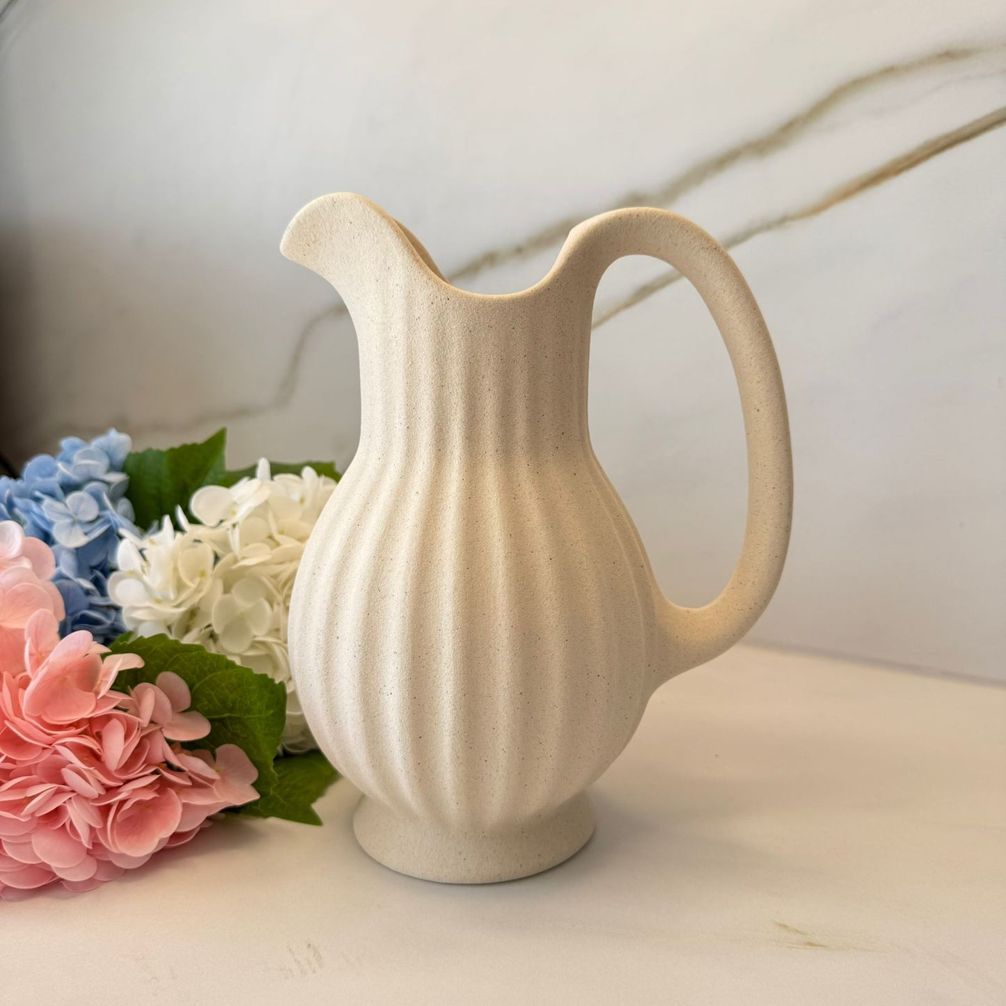 Ripple Curve Pitcher Vase