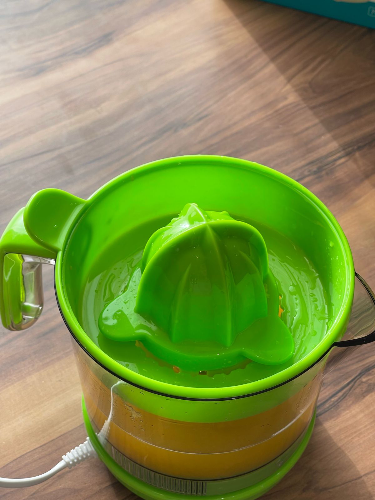 Portable Electric Citrus Juicer