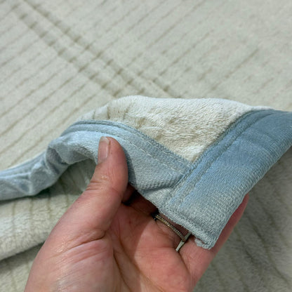 بەتانییەکی مۆدیرنی نەرمی دوو دیوی