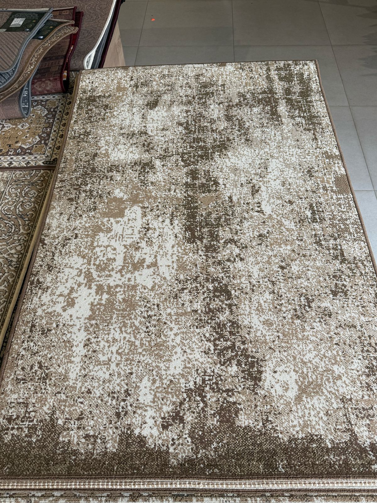 سجاد داخلي متعدد الألوان مقاس 1 × 1.5 م