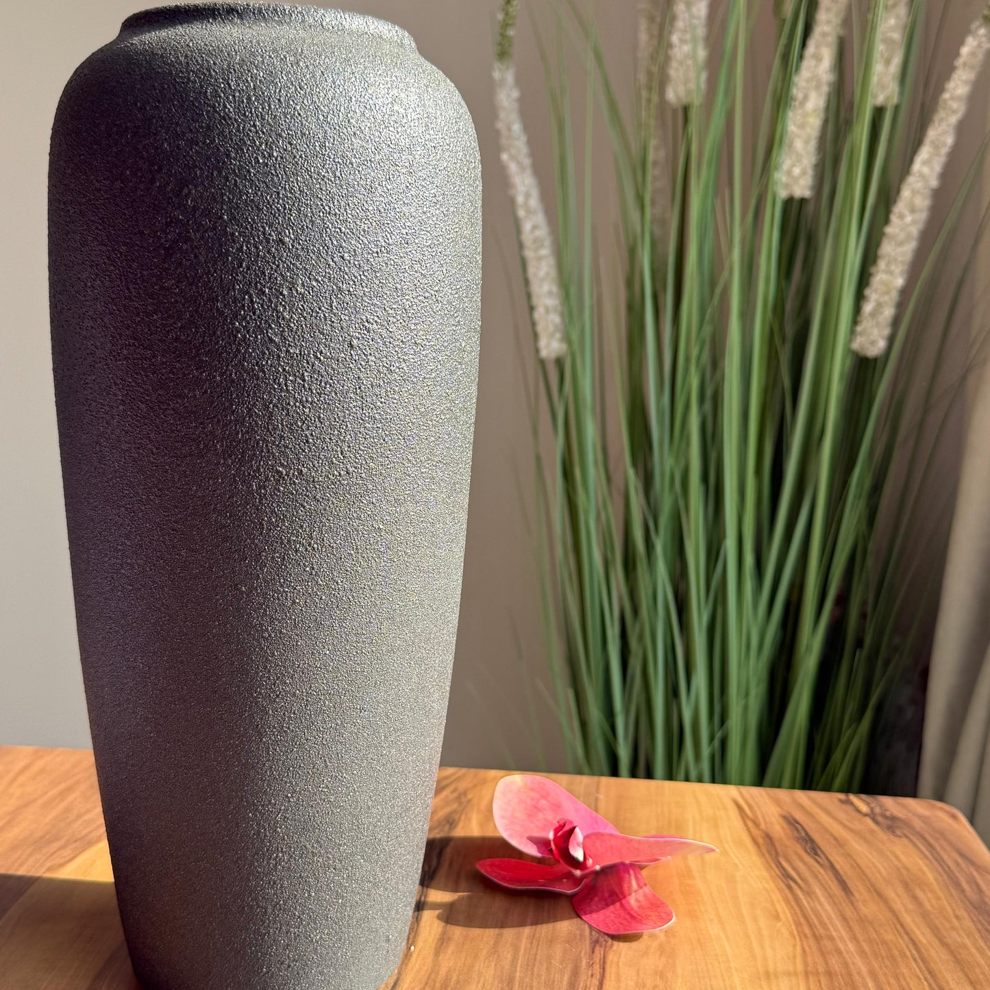 Black Vintage Vase Collection