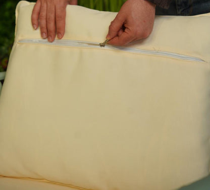 طقم كراسي خارجي بتصميم مودرين