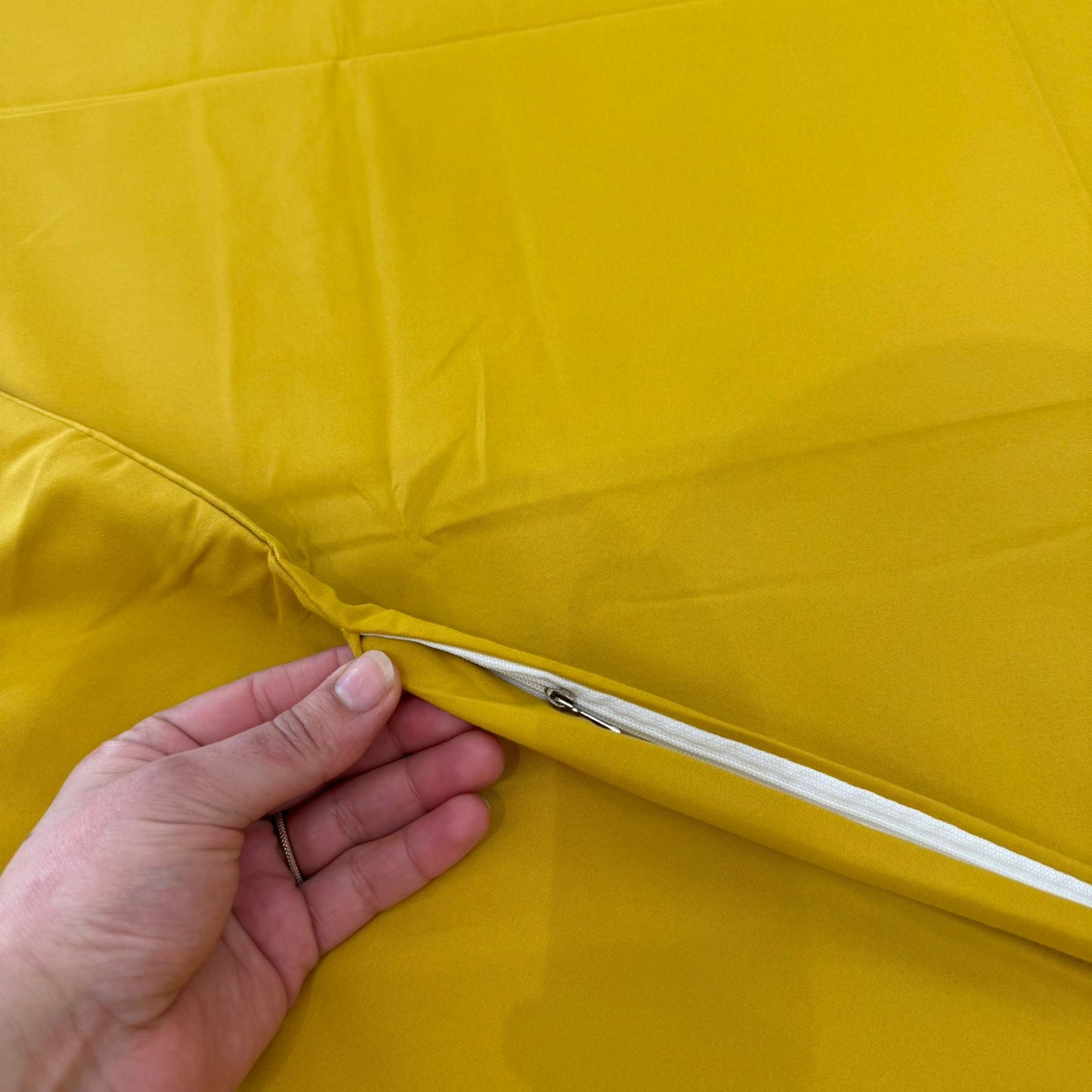 سێتی جێگەی نوستنێکی نایاب – 4 پارچە