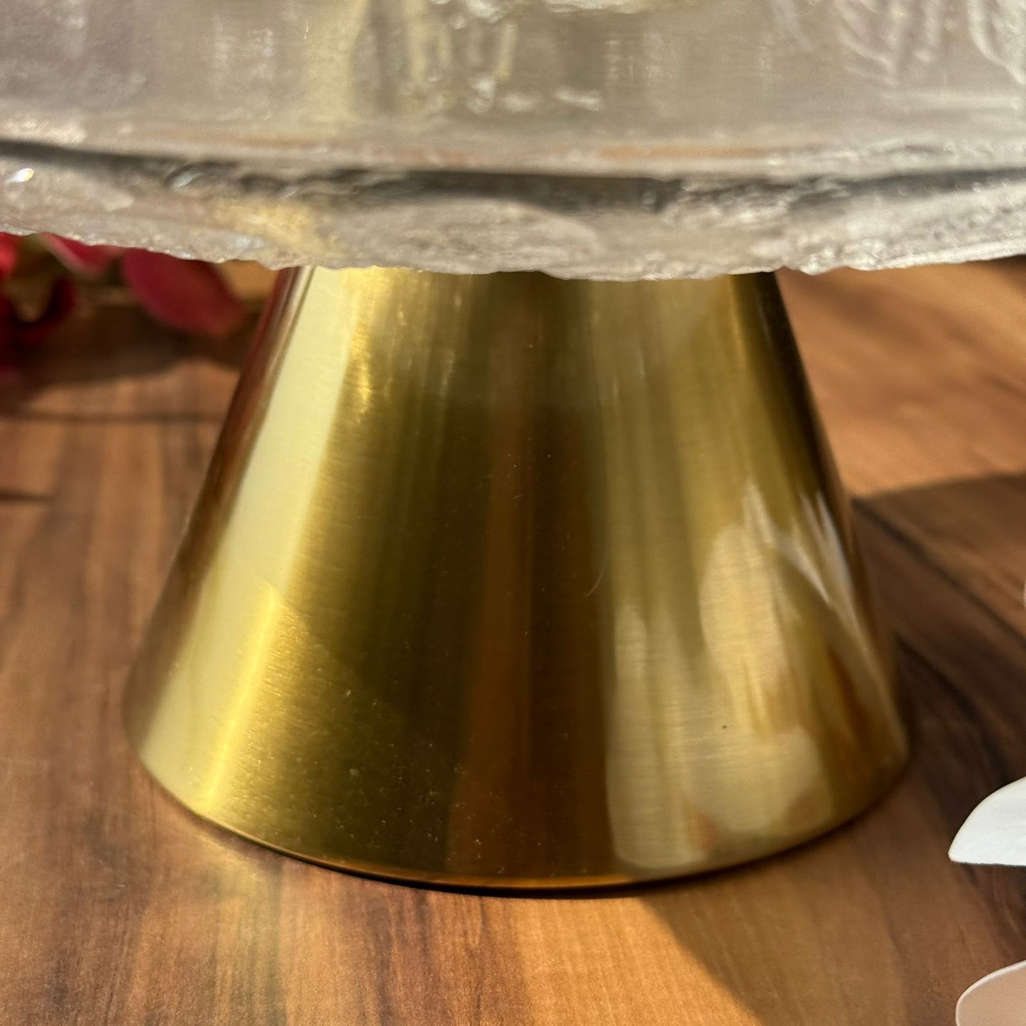 قاپی ناوازەی شوشەی پێشکەشکردن