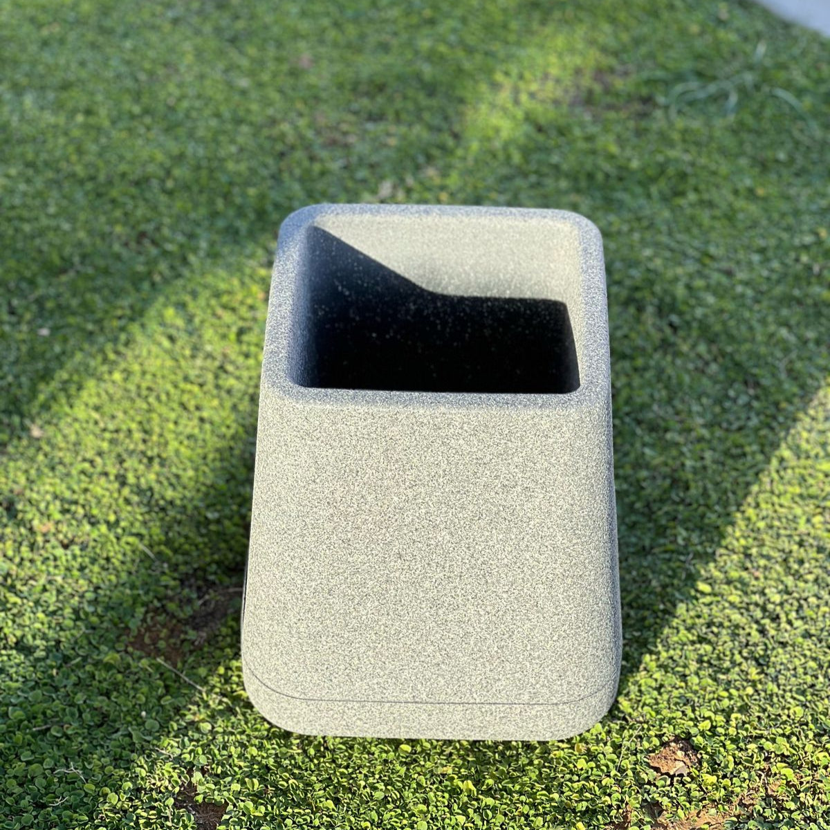 Indoor/Outdoor Modern Plant Pot