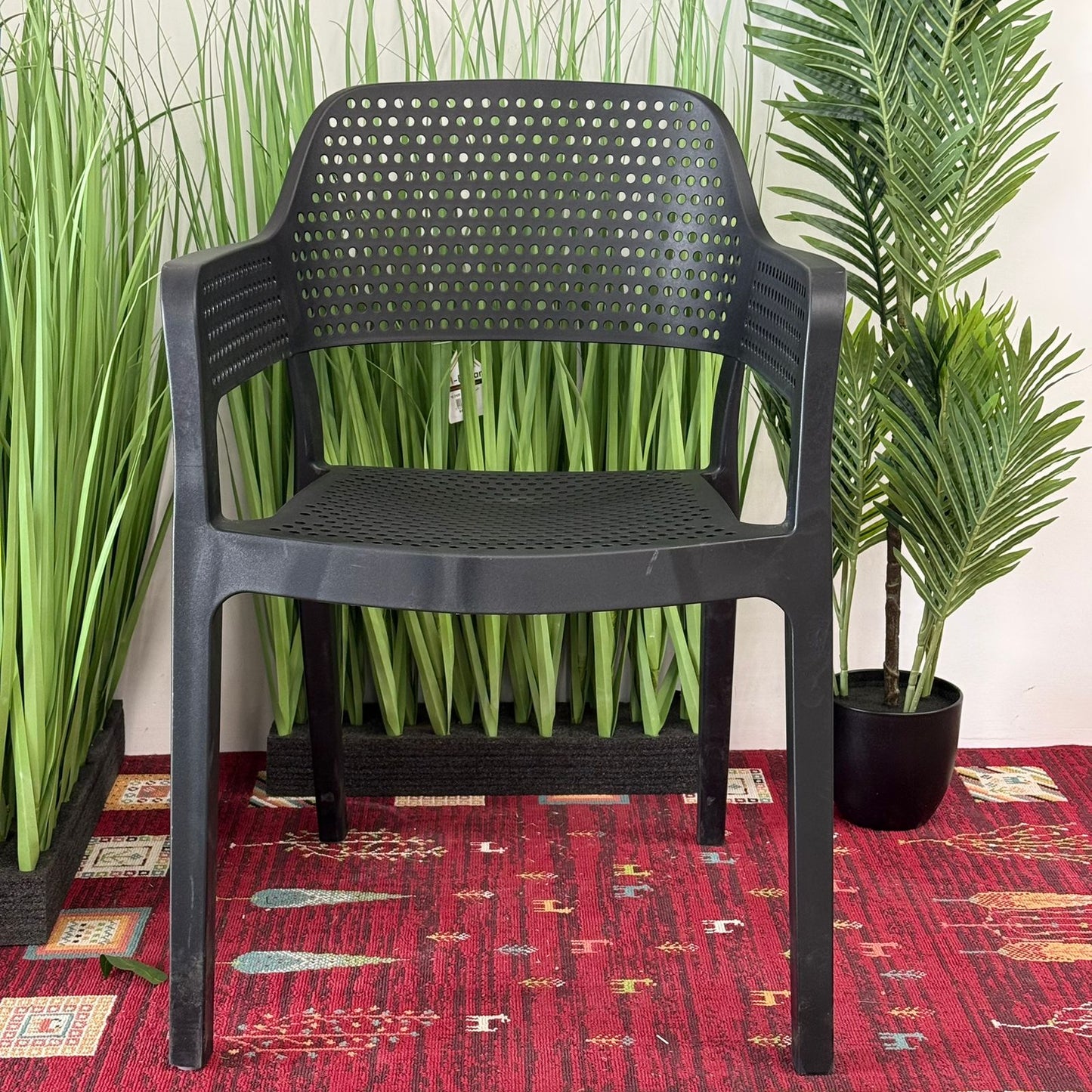 Vista Luxe Plastic Outdoor Chair