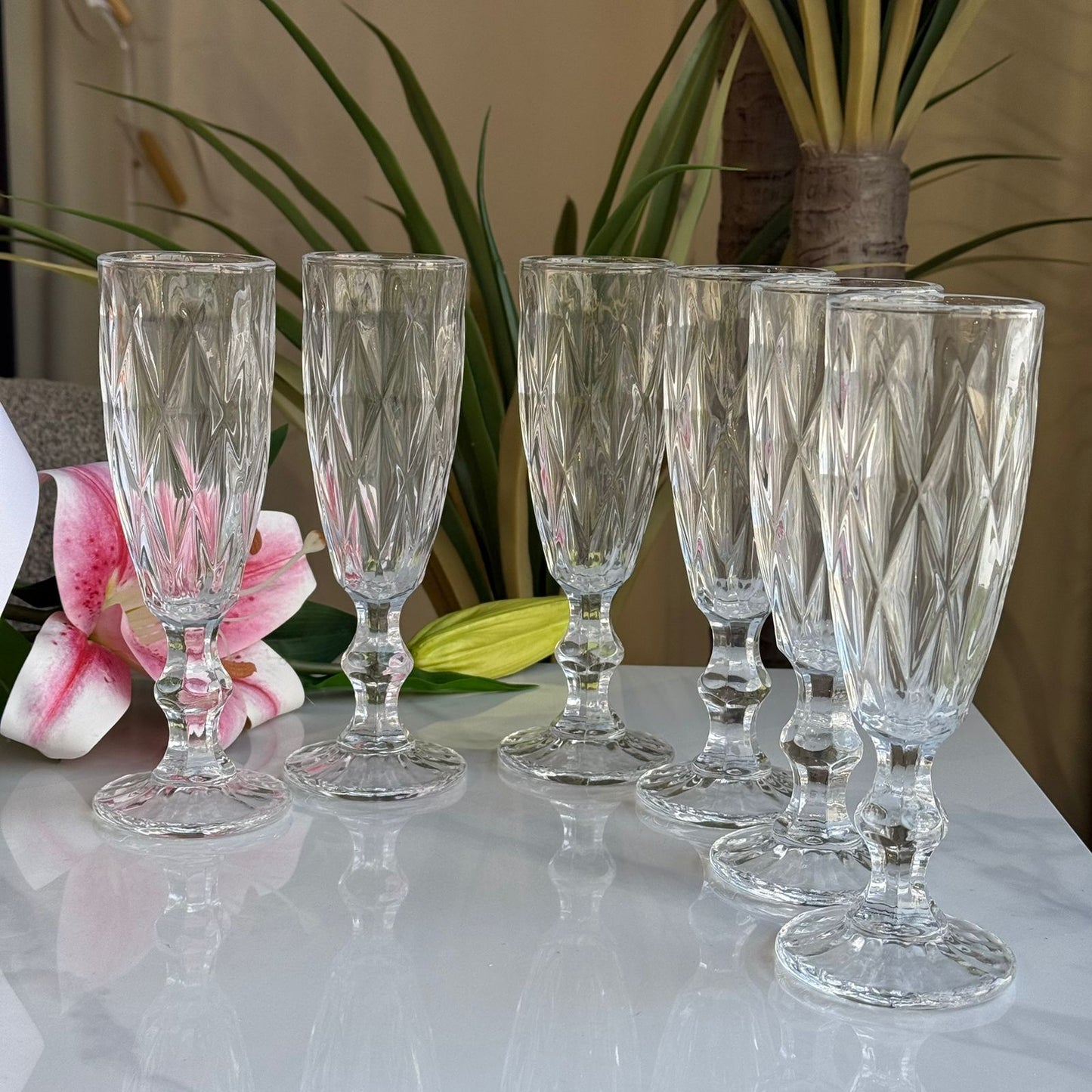 سێت پەرداخی شووشەی ناوازاو شیک 