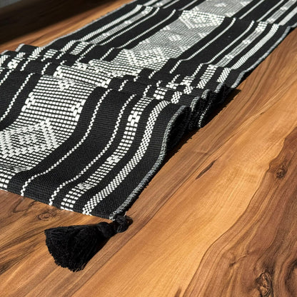 ٣٥ × ٢٢٠سم ڕایەخی سەر مێزی دیکۆراتی شاهانە