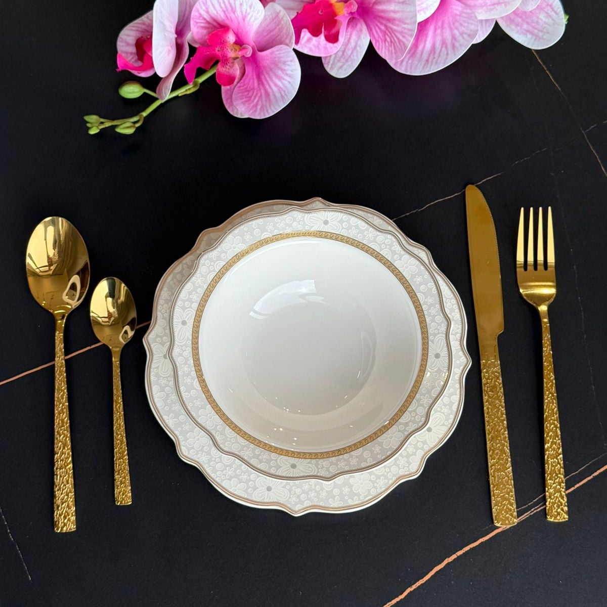 Golden Luxe Cutlery Collection