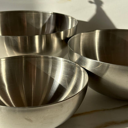 تاسەى شيكى فرە مەبەستیی ستیلی زیوى 