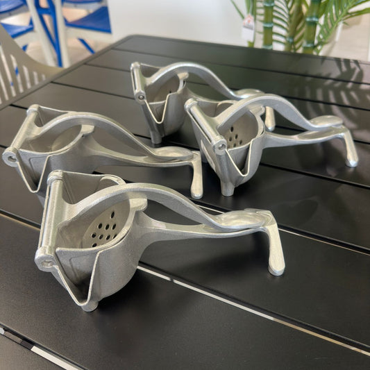 Manual Citrus Juicer / Handled Lemon Squeezer