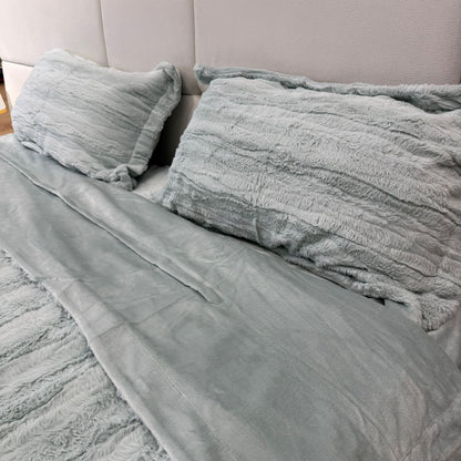 Luxury Plush 4-Piece Bedding Set – Soft & Cozy