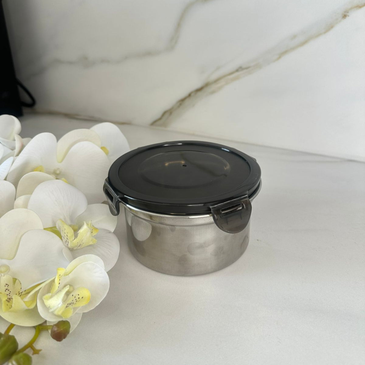 Set Of 3-Sized Stackable Steel Food Storage Containers With Lids